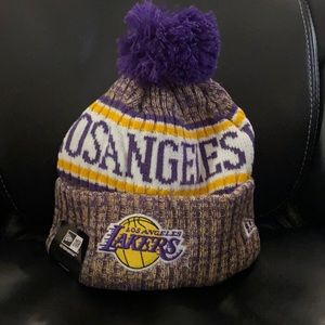 New Era LA Lakers Tobaggan Hat (Beanie).  OS NWT